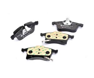 Jeu de plaquettes de frein BREMBO P 59 045, avant