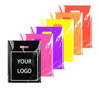 jfs Lot de 100 sacs à provisions colorés avec logo personnalisé avec poignées, sacs cadeaux en plastique, sacs cadeaux personnalisés, sac à provisions coloré, logo texte personnalisé, blanc, 15x20cm