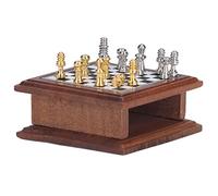 Jiawu Jeu d'échecs Miniature, Mini Jeu d'échecs au Design Léger et aux Détails élevés, Accessoires pour Maison de Poupée avec 32 Pièces 'échecs, Boîte de Rangement en Métal de Bouleau pour Maison