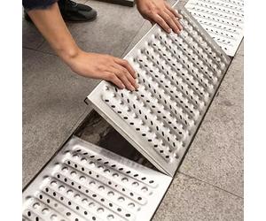 Jievmrs Caniveau Exterieur Grille D'évacuation Extérieure en Acier Inoxydable, Système de Drainage de Tranchée de 10, 15, 20, 25 ou 30 cm de Large, Piquet de Récupération/Grille(58x30cm/22.8x11.8in)