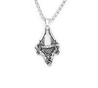 JLKJNCXZC Triangle Horus Yeux et Ailes Pendentif minimaliste pour amoureux masculins et féminins Pendentif en acier inoxydable