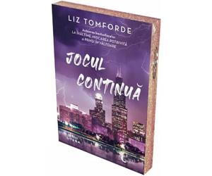 Jocul continua - Liz Tomforde, New Moon, Editie in limba romana, Sprayed Edges