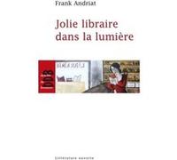 Jolie libraire dans la lumière Frank Andriat (Auteur)