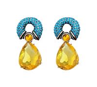 Jolies boucles d'oreilles circulaires et larmes pour femmes qui cherchent à ajouter une touche d'élégance à leurs ensembles d'accessoires pour femmes