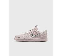 Jordan WMNS AIR JORDAN 1 MM LOW V3 men Lowtop red taille: 36,5