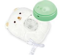 Jouer avec l'ours en peluche Bobo