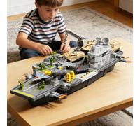 Jouet d'assemblage de porte-avions pour enfants avec mini-soldats, avions et voitures. Le transporteur possède une fonction de stockage au fond, capable de transporter des voitures et des avions. Gris