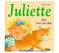 Juliette Joue Avec Son Chat
