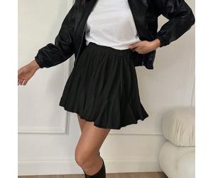 Jupe mini noire à volants, jupe plissée taille haute, jupe noire sexy, mini-jupe noire. Jupe courte pour bal de promo, vêtements d'automne, mini-jupe, concert d'hiver pour femmes L,M,S,XL,XS,XXSPolyes