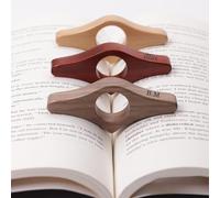 Just One More Page - Support de page personnalisé pour la lecture, épandeur de page de nom personnalisé en bois, cadeau pour les amateurs de livres, rat de bibliothèque, accessoire de lecture, cadeau