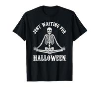 Juste en Attendant Halloween, méditation Squelette Yoga Pose T-Shirt