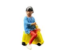 JWQFBC Figurine Miniature Personnage 1/64 Résine Peinte à la Main pour Accessoire Scène Architecturale Décor Micro Convient Collection, Fille Assise