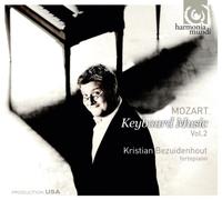 モーツァルト:ピアノ・ソナタ ハ長調 K.330 他 (Mozart : Keybord Music Vol.2 / Kristian Bezuidenhout, fortepiano) [輸入盤・日本語解説書付]
