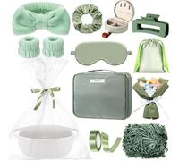 Kacctyen Panier cadeau vert sauge pour femme avec panier tissé, trousse de maquillage, masque de sommeil, boîte à bijoux, nœud pour cheveux, fleur au crochet et plus encore, coffret cadeau