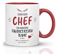 Kaffeebecher24 - Tasse avec Inscription en Allemand « Stolzer Chef d'une Équipe Incroyablement Fantastique » - Passe au Lave-Vaisselle - Cadeau Amusant pour le Chef - Rouge