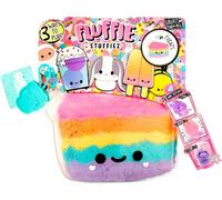 KALANKA-Petite Peluche à Collectionner - Cake - Déballage Surprise - Peluche DIY Câline Super Douce de la Famille Treats - Jeu Tactile et Fidget - Pour les Enfants de 4 Ans et Plus