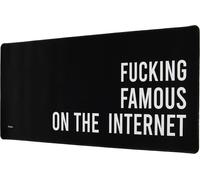 KALANKA-- Tapis de Souris XXL f*cking Famous on The Internet. Tapis de Bureau et Jeu Noir. Tapis de Souris Extra Large avec Base antidérapante. Dimensions : 80 x 35 cm. Noir et Blanc.