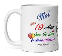 Kalféa Mug anniversaire 19 ans humour dix neuf ans modeste drole tasse haute qualité idée cadeau rigolo jeune fete Noel homme femme ami collegue copain pote famille