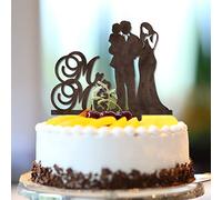 Karen's Cake Toppers Décoration de gâteau de mariage Mr And Mrs Personnalisable avec noms et date de l'Est Silhouette romantique Marié et marié Décoration de gâteau de fiançailles pour future mariée
