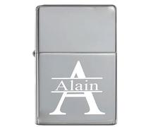 KDO MAGIC - Briquet personnalisé - Briquet tempête Personnalisable avec Un prénom - Couleur Gris - Cadeau pour Homme, fête des pères, Anniversaire, Noël (Modèle Majuscule)