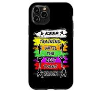 Keep Training Until The Belt Turns Black Retro Karate Coque pour iPhone 11 Pro