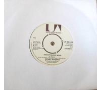 KENNY ROGERS - KENNY ROGERS 7"Single- Sweet Music Man/Lying Again