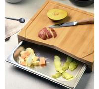 KESPER | Planche à découper avec bac de récupération (norme gastro 1/2), matériau: bambou, dimensions: l: 36,5 x P : 28 x h: 6,8 cm, couleur: marron, argent | 58356