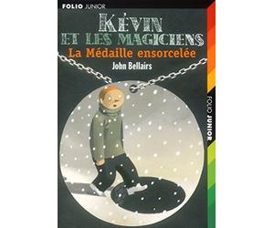 Kévin et les magiciens, II : La médaille ensorcelée