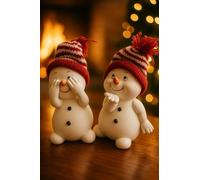 khevga Lot de 2 figurines de bonhomme de neige - Debout et assis - Décoration de Noël en gris et rouge - Classique ou ludique - Idéal pour rebord de fenêtre, table et décoration d'hiver (rouge, debout