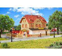 Kibri N 37114 - Auberge De La Gare Avec Jardin À Bière Kit Neuf