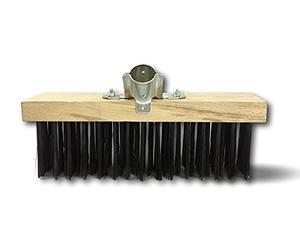 Kibros Balai cantonnier métallique Acier Rond 30 cm sans Manche | Garnissage acier rond trempé, semelle bois, sans manche, usage extérieur terrasse dallage garage atelier parking.