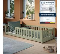 Kids Collective Lit au Sol pour Enfants 90x200 cm - Matelas Inclus - avec barrière de Protection et sommier à Lattes - Lit Simple Montessori avec barrières pour garçons | Vert Olive