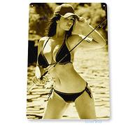 KIEJAW Plaque décorative en métal Reel It in Pin-Up Fishing Girl Hot Rod & Reel Fish 20,3 x 30,5 cm
