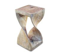 Kinaree Suar Twist Table d'appoint en bois massif - 50 cm de hauteur - Couleur White Wash - Table d'appoint en bois massif de Suar fabriquée à la main - Meubles asiatiques au design moderne