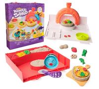 Kinetic Sand Sable Magique - Atelier À Pizza Magique 453 G + 2 Accessoires - Sculptez à l'Infini ce Sable Coloré comme de la Pâte à Modeler - Jouet Sensoriel - Jouet Enfant 5 Ans Et +