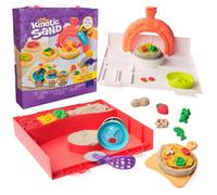 Kinetic Sand Sable Magique - Atelier À Pizza Magique 453 G + 2 Accessoires - Sculptez à l'Infini ce Sable Coloré comme de la Pâte à Modeler - Jouet Sensoriel - Jouet Enfant 5 Ans Et +