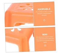 Kisangel 8 pièces Miniature Plastic Stools Set for Dollhouse Decor Small Step Stools for Craft and Micro Garden Ornaments