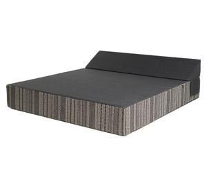 KISS | Beach Bed and Pool