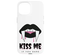 Kiss Me If You Dare Halloween Vampire Fangs Coque pour iPhone 15