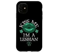Kiss Me I'm a Lesbian St Patricks Day Green Lips Les Pride Coque pour iPhone 11