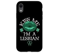 Kiss Me I'm a Lesbian St Patricks Day Green Lips Les Pride Coque pour iPhone XR