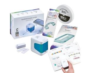 Kit Complet COLOP e-Mark go | Mini-imprimante | Couleur | DIY | Mini-imprimante portable pour surfaces absorbantes. Idéale pour le bricolage, inclut un éditeur d'application gratuit.