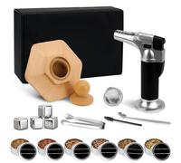 Kit de Fumeur de Cocktail avec Torche, Fumeur de Boissons avec 6 Saveurs de copeaux de Bois, 4 Pierre Whisky, kit de Fumeur de Whisky pour Infuser des Cocktails (sans Butane)