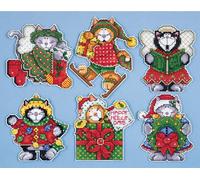 Kit de point de croix compté Design Works "Décoration de l'arbre de Noël - Chaton de Noël - Lot de 6 pièces", 8x10cm
