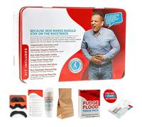 Kit de survie avec fausses moustaches, lingettes humides et badge | Cadeau amusant pour amis, famille, collègues, adultes, femmes, hommes, idéal pour les fêtes et les vacances