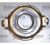 Kit d'embrayage pour les véhicules avec embrayage à commande par traction 826824