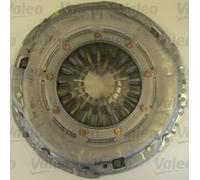 Kit d'embrayage pour véhicules avec embrayage à commande par pression 826785