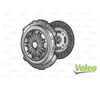 Kit d'embrayage pour véhicules avec embrayage à commande par pression 828577