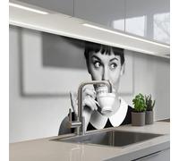 KitchenYeah© Credence Adhesive Pour Cuisine 60x250 cm Panneau Mural Adhesif Fond De Hotte Plaque Pvc Murale Peel And Stick Protege Mur Portrait - Thé - Femme