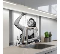 KitchenYeah© Credence Adhesive Pour Cuisine 80x80 cm Panneau Mural Adhesif Fond De Hotte Plaque Pvc Murale Peel And Stick Protege Mur Femme - Spaghetti - Noir - Blanc